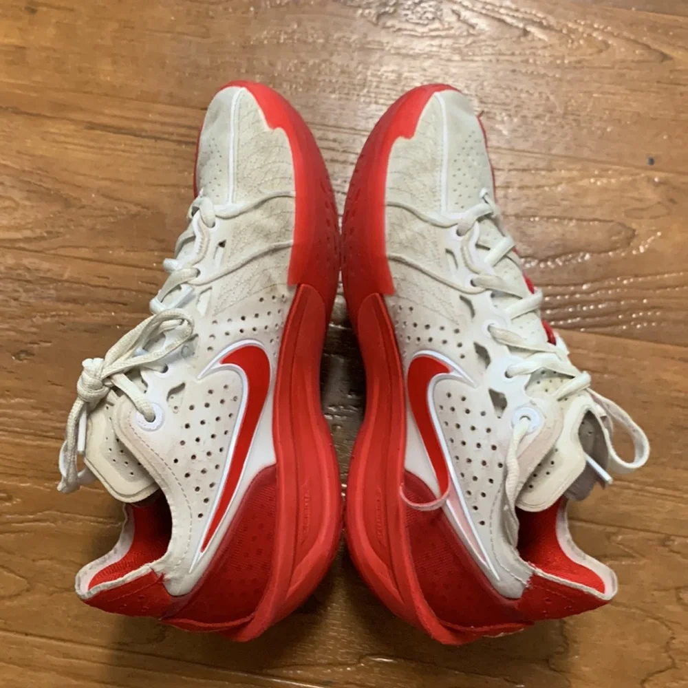 Nike GT Cut 3 Basketball Sneakers